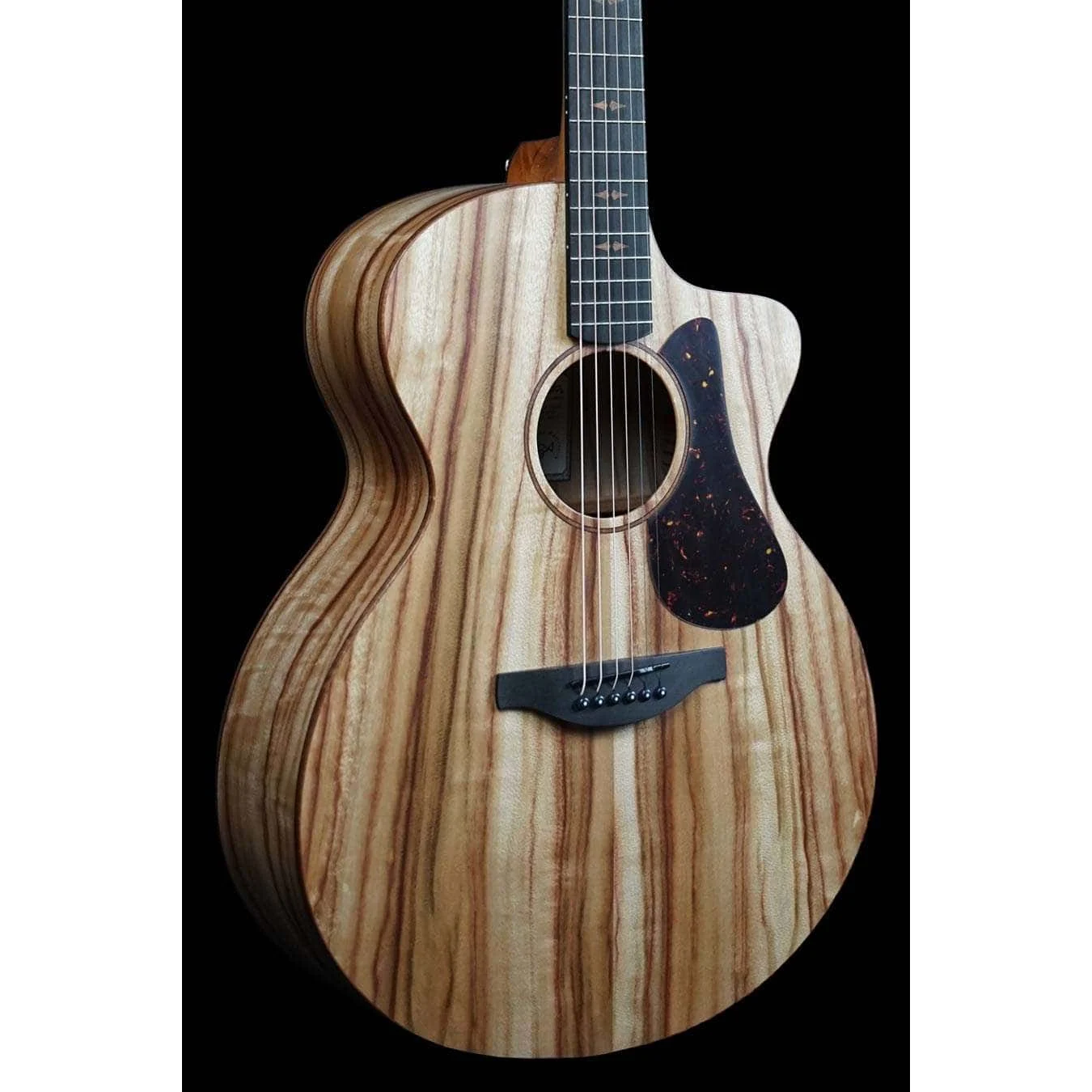 Fenech VTH Camphor Grand Auditorium Cutaway Ac/Elec w/Hard Case