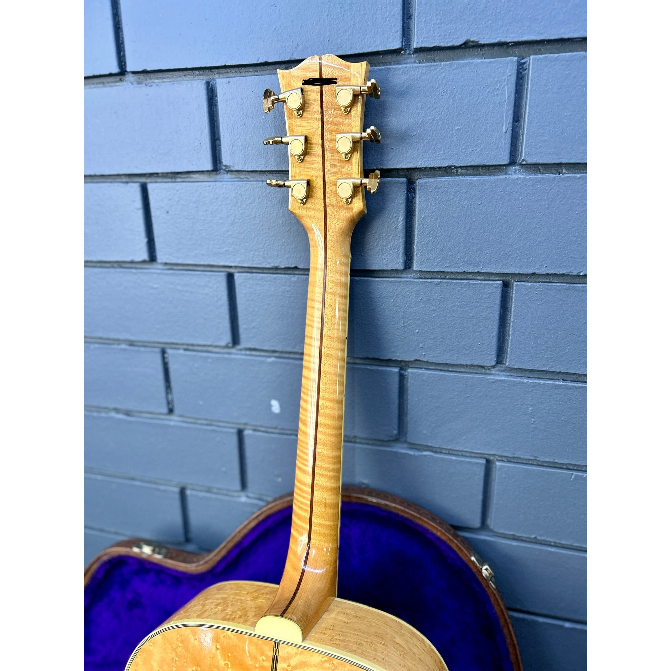 Gibson 1995 J-200 Birdseye Acoustic Jumbo w/ OHSC - USED